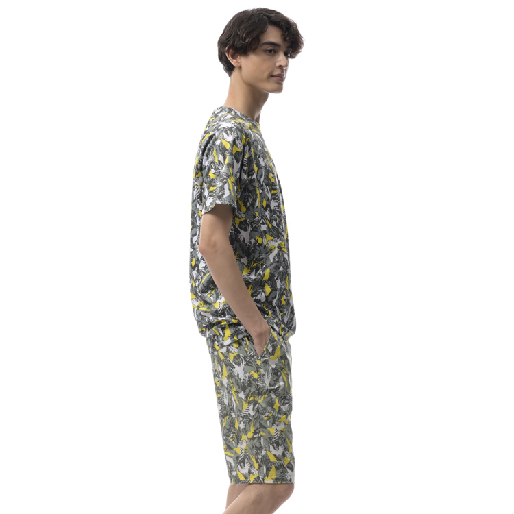 ダークオリーブ(084)